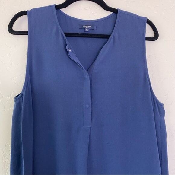 Madewell Blue Three Button Side Split Tank Top Medium - Picture 2 of 7